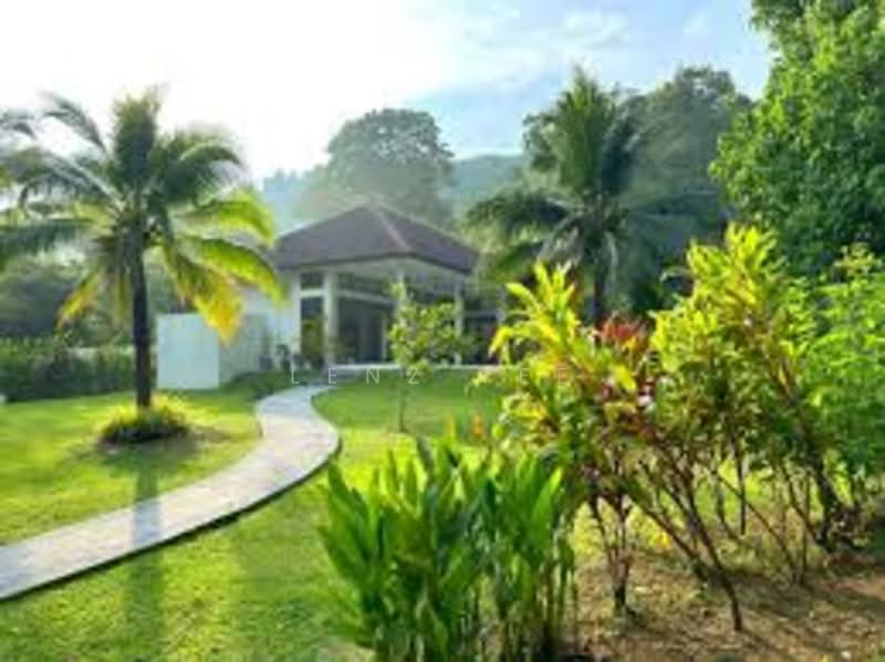 3-storey Terraced House for Sale in Sentosa Villa (Kajang) - Lenz Tee - Garden - PropertyGuru.com.my