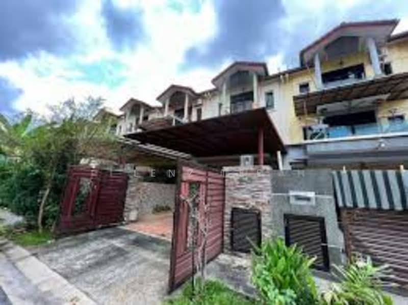 3-storey Terraced House for Sale in Sentosa Villa (Kajang) - Lenz Tee - Exterior - PropertyGuru.com.my