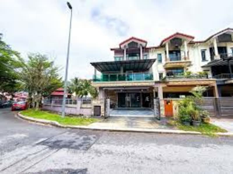 3-storey Terraced House for Sale in Sentosa Villa (Kajang) - Lenz Tee - Exterior - PropertyGuru.com.my