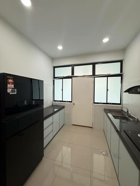 2-storey Terraced House for Sale in Kota Masai (Pasir Gudang) - Ee Fong Toh - Kitchen - PropertyGuru.com.my