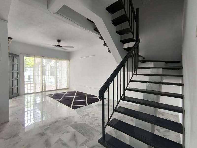 Rumah Teres 2 Tingkat untuk Dijual di Taman Minang (Cheras) - Noraini Dahan - PropertyGuru.com.my