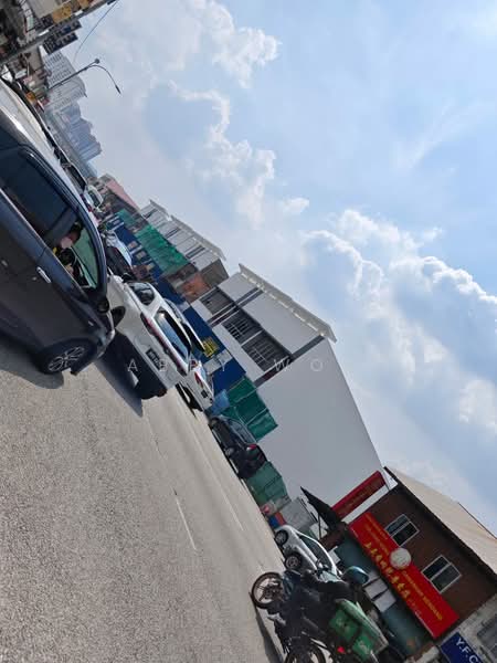 Shop for Rent in Seri Kembangan (Selangor) - Abby Woo - Exterior - PropertyGuru.com.my
