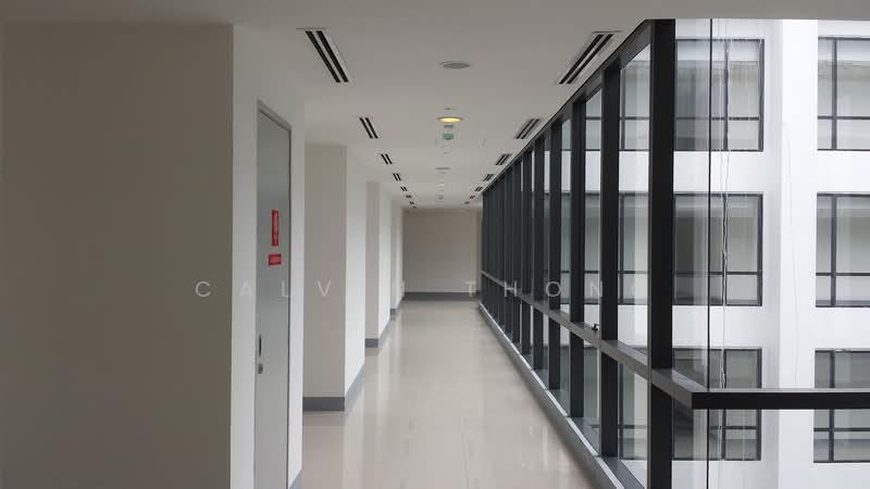 Pejabat untuk Dijual di Seksyen U1 (Glenmarie) - Calvin Thong - Corridor - PropertyGuru.com.my