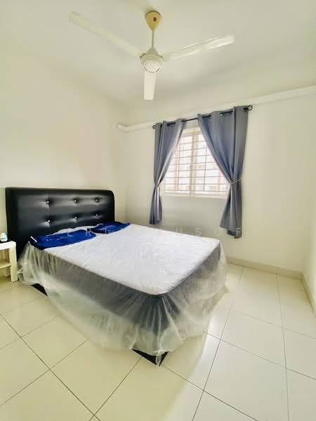 Apartment for Rent at Pangsapuri Seri Mutiara - Erin Yusof - Bedroom - PropertyGuru.com.my