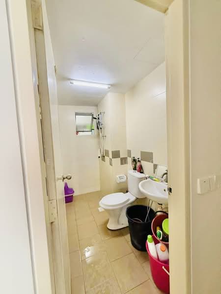 Apartment for Rent at Pangsapuri Seri Mutiara - Erin Yusof - Bathroom - PropertyGuru.com.my