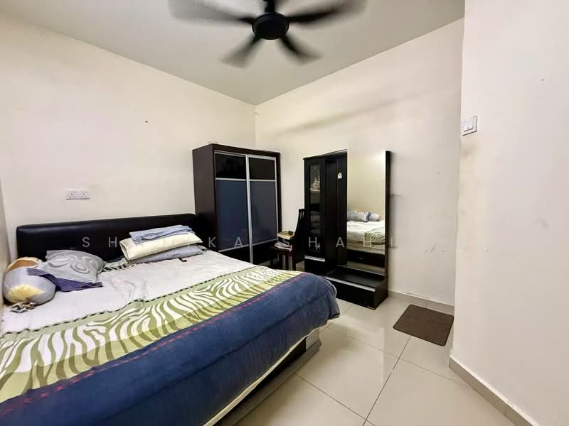 3-storey Terraced House for Sale in Selayang Mulia (Batu Caves) - Shafika Shahidin - Bedroom - PropertyGuru.com.my