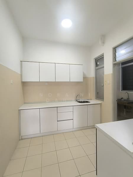 Kondominium untuk Dijual di Sky Vista Residency - Noraini Dahan - Kitchen - PropertyGuru.com.my