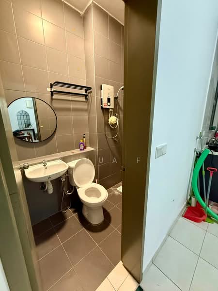 Pangsapuri untuk Disewa di Idaman Abadi - Joshua Fan - Bathroom - PropertyGuru.com.my