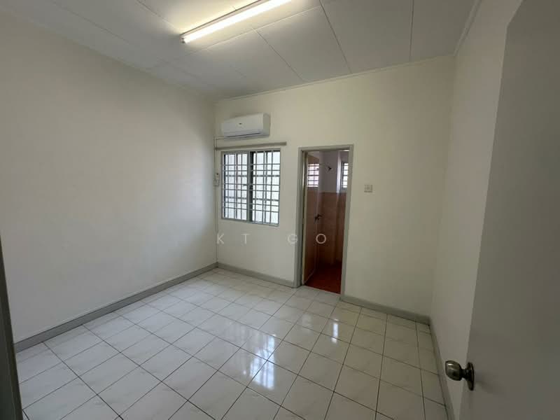 Terraced House for Rent in Bandar Bukit Puchong (Puchong) - KT Go - Bedroom - PropertyGuru.com.my