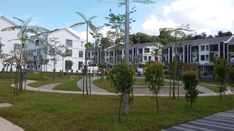 3-storey Terraced House for Sale in Seri Kembangan (Selangor) - Chris Tye - Exterior - PropertyGuru.com.my