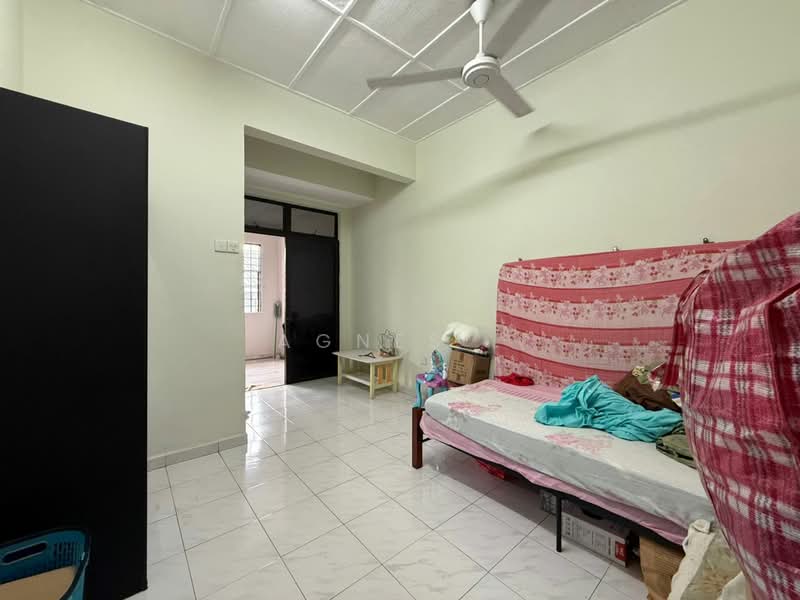 Rumah Teres 2 Tingkat untuk Dijual di Taman Desa Cemerlang (Ulu Tiram) - Agnes . - PropertyGuru.com.my