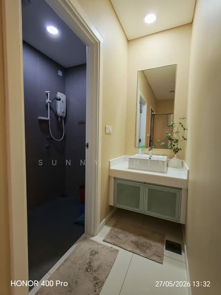 Servis Apartment untuk Disewa di Mercu Summer Suites - Sunny Chien - Bathroom - PropertyGuru.com.my