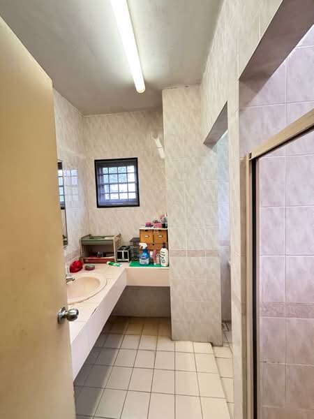 Rumah Teres 2 Tingkat untuk Dijual di Bukit Jelutong (Shah Alam) - Ciana Lim - Bathroom - PropertyGuru.com.my