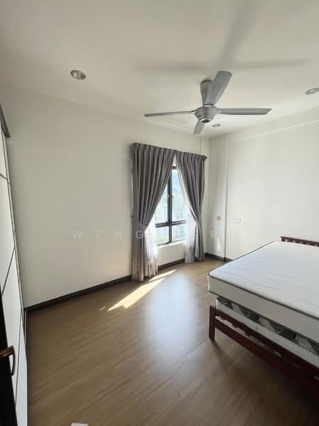 Kondominium untuk Dijual di Alpine Tower - Weng Sern - Bedroom - PropertyGuru.com.my