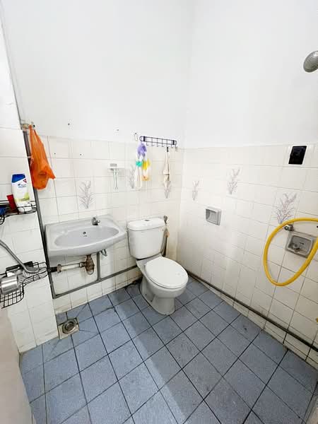 Rumah Teres 2 Tingkat untuk Dijual di Puchong (Selangor) - Chow Kok Toong - Bathroom - PropertyGuru.com.my