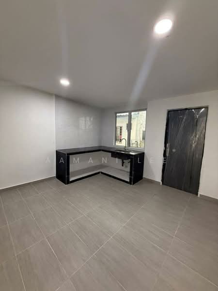 1-storey Terraced House for Sale in Taman Abad (Johor Bahru) - Aamani Lee - Kitchen - PropertyGuru.com.my