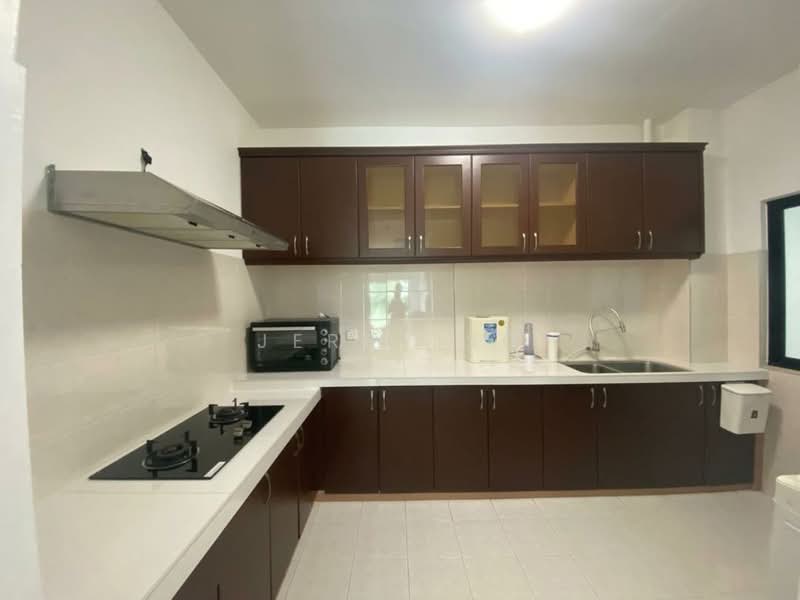 Kondominium untuk Dijual di Alpine Tower - Jerry So - Kitchen - PropertyGuru.com.my