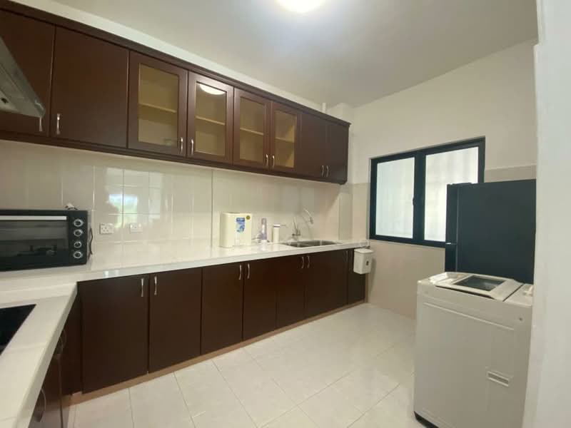 Kondominium untuk Dijual di Alpine Tower - Jerry So - Kitchen - PropertyGuru.com.my