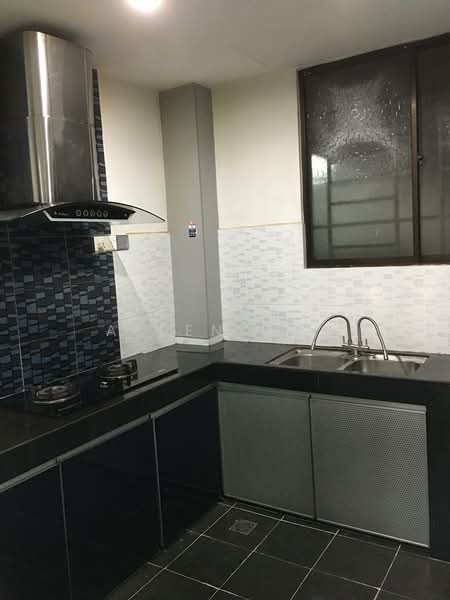 Kondominium untuk Dijual di Indah Alam (Subang Andaman) - Allen Ang - Kitchen - PropertyGuru.com.my