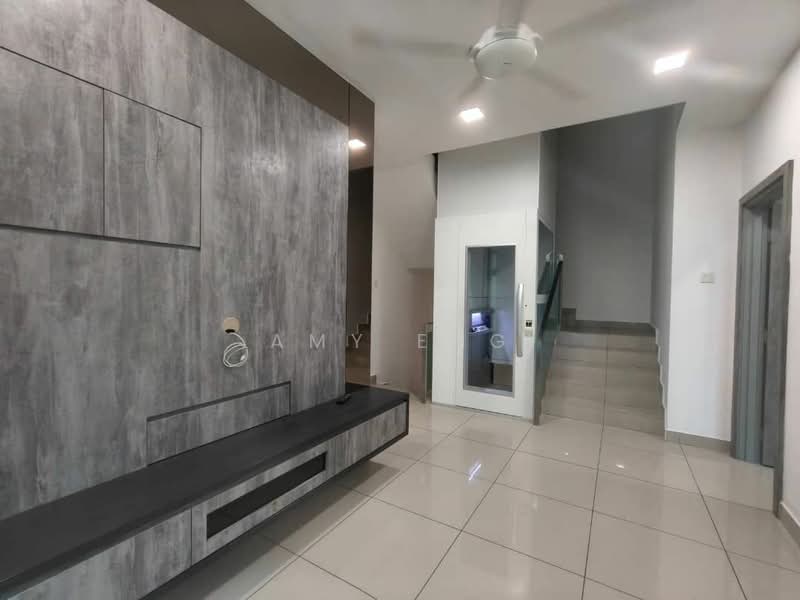 Rumah Kluster untuk Dijual di Skudai (Johor) - Amy Eng - Living Room - PropertyGuru.com.my