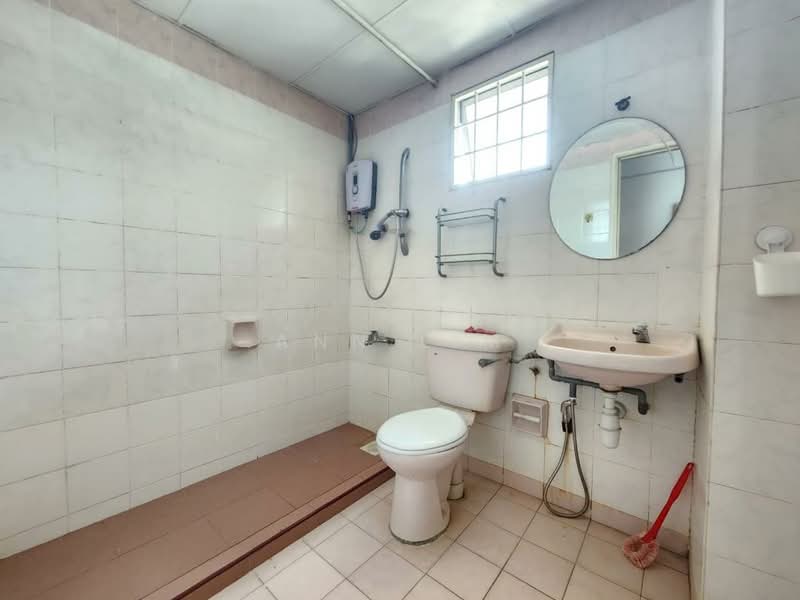 Townhouse for Sale in Bukit Jalil (Kuala Lumpur) - Ann Lim - Bathroom - PropertyGuru.com.my