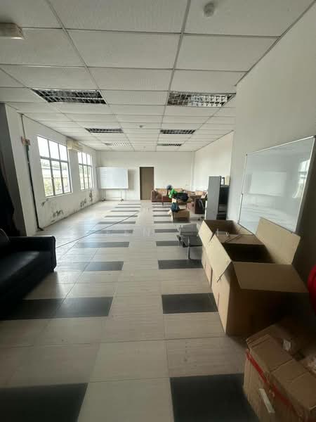 Warehouse for Rent in Plentong (Johor) - Leen Lai - Interior - PropertyGuru.com.my