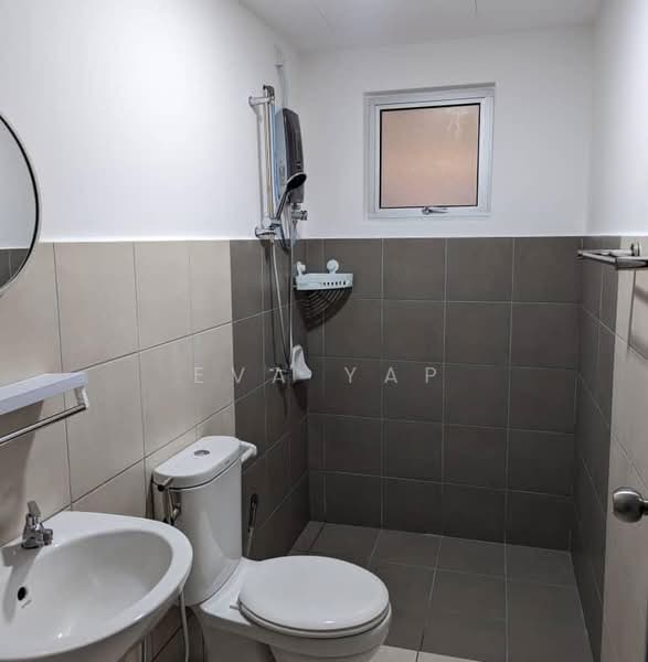 Servis Apartment untuk Disewa di Kiara Kasih - Eva Yap - Bathroom - PropertyGuru.com.my