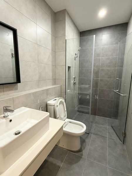 Service Residence for Rent at SWNK Houze @ BBCC - Agnes Yan - Bathroom - PropertyGuru.com.my