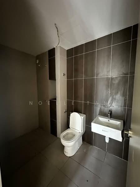 Pangsapuri untuk Dijual di Mutiara Hilltop - Noelle Tan - Bathroom - PropertyGuru.com.my