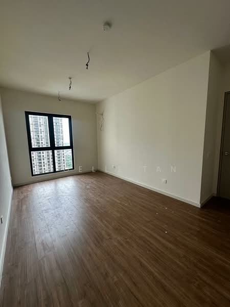 Pangsapuri untuk Dijual di Mutiara Hilltop - Noelle Tan - Master Bedroom - PropertyGuru.com.my