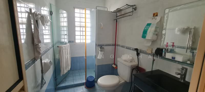 Semi-Detached House for Rent in Taman Puncak Perdana (Cheras) - Siew Ling Chai - Bathroom - PropertyGuru.com.my