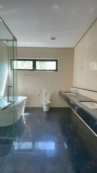 Bungalow for Sale in Ampang Jaya (Ampang) - Hussaidi Hussin - Bathroom - PropertyGuru.com.my