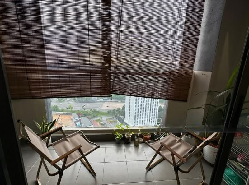 Servis Apartment untuk Disewa di Aera Residence - Soung Lim - Balcony - PropertyGuru.com.my