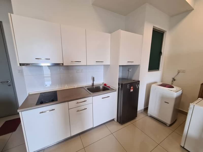 Service Residence for Rent at Cybersquare - Jaycie Hew - Kitchen - PropertyGuru.com.my