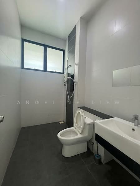 Rumah Teres 2 Tingkat untuk Disewa di Eco Majestic (Semenyih) - Angeline LIEW - Bathroom - PropertyGuru.com.my