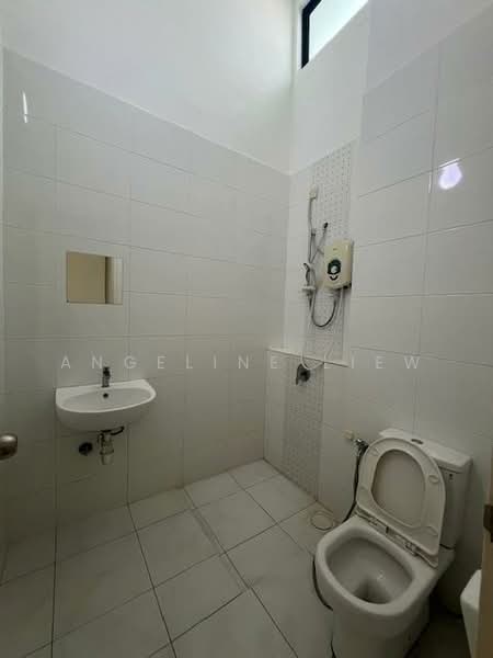 Rumah Teres 2 Tingkat untuk Disewa di Eco Majestic (Semenyih) - Angeline LIEW - Bathroom - PropertyGuru.com.my