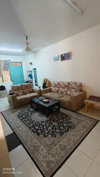 Pangsapuri untuk Dijual di Mentari Court - Wesley Fu - Living Room - PropertyGuru.com.my