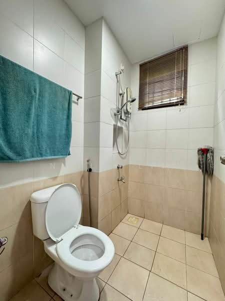 Rumah Kluster untuk Dijual di Taman Austin Heights (Tebrau) - Nellie Lim - Bathroom - PropertyGuru.com.my