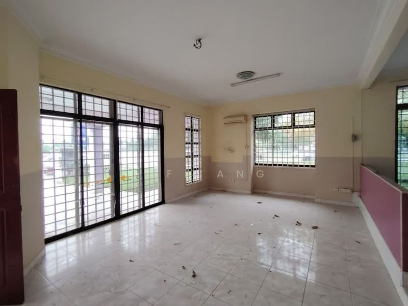Rumah Berkembar untuk Dijual di Taman Perling (Perling) - Jeff Ang - Living Room - PropertyGuru.com.my