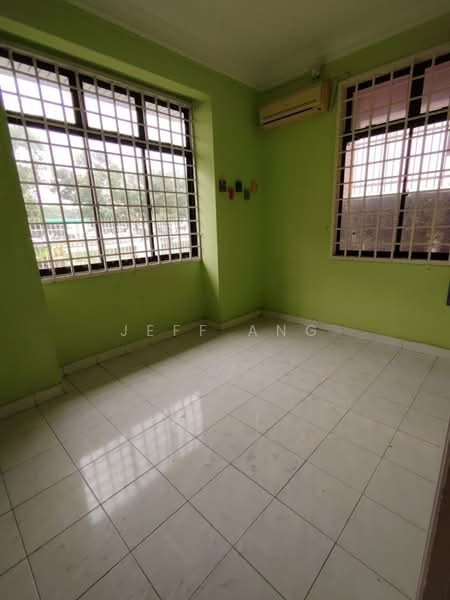 Rumah Berkembar untuk Dijual di Taman Perling (Perling) - Jeff Ang - Interior - PropertyGuru.com.my
