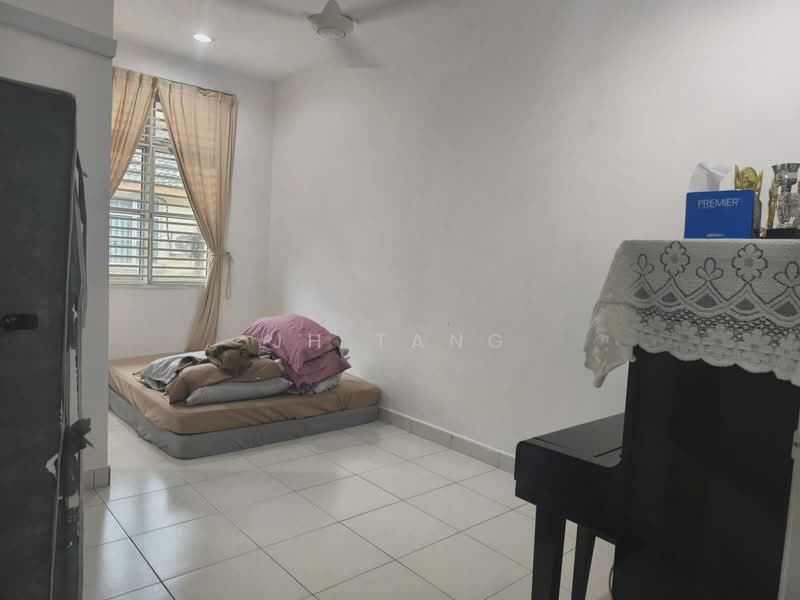 Rumah Teres 2 Tingkat untuk Dijual di Taman Bestari Indah (Ulu Tiram) - JH Tang - Bedroom - PropertyGuru.com.my