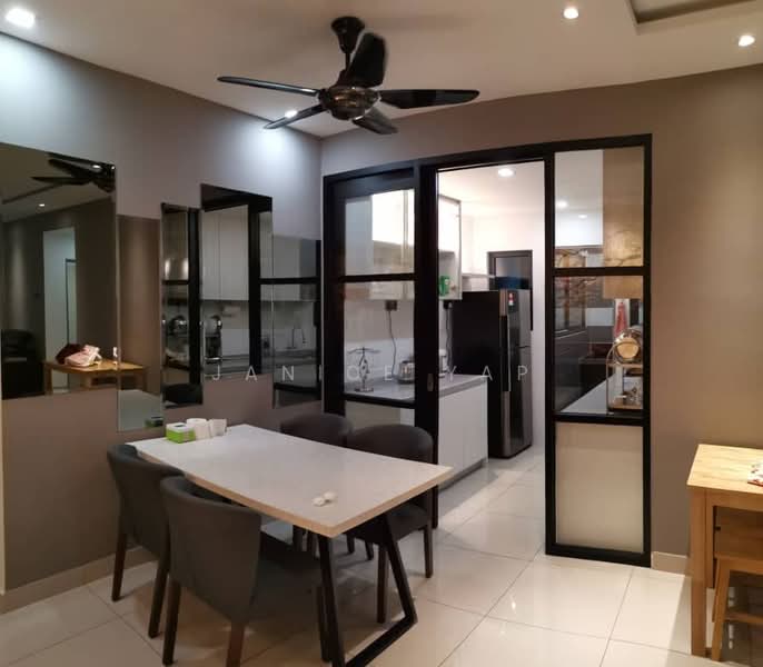 Servis Apartment untuk Dijual di Service Residence @ Landmark Residence 2 - Janice Yap - Dining Room - PropertyGuru.com.my