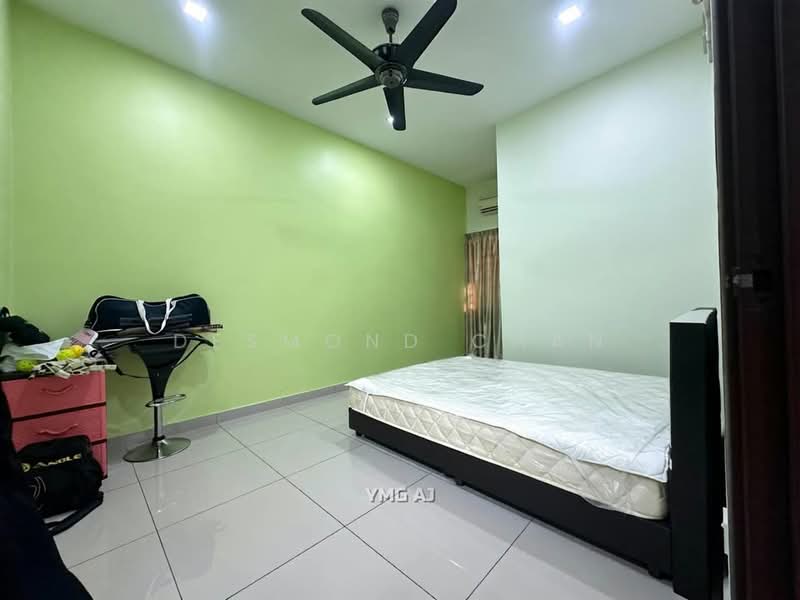 Rumah Teres 2 Tingkat untuk Dijual di Klang (Selangor) - Desmond Chan - Bedroom - PropertyGuru.com.my