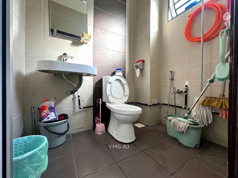 Rumah Teres 2 Tingkat untuk Dijual di Klang (Selangor) - Desmond Chan - Bathroom - PropertyGuru.com.my