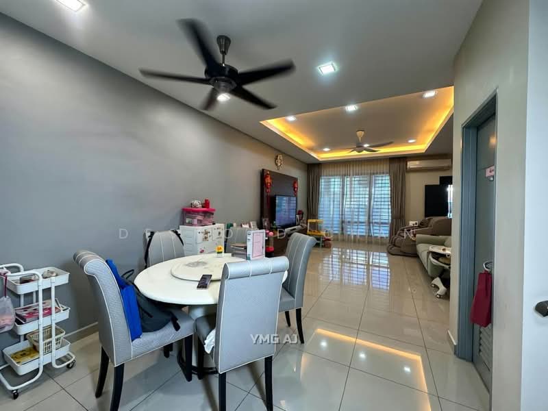 Rumah Teres 2 Tingkat untuk Dijual di Klang (Selangor) - Desmond Chan - Living Room - PropertyGuru.com.my
