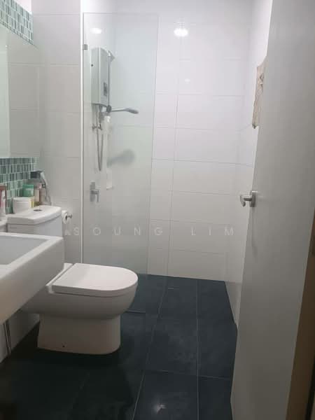 Service Residence for Rent at Residential Suites @ HighPark - Soung Lim - Bathroom - PropertyGuru.com.my