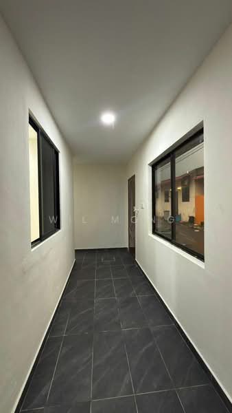 1-storey Terraced House for Sale in Taman Sri Putri (Kulai) - Wil Mong - Corridor - PropertyGuru.com.my