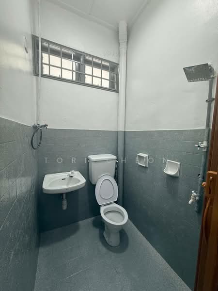 1-storey Terraced House for Sale in Johor Bahru (Johor) - Tori Cheon - Bathroom - PropertyGuru.com.my