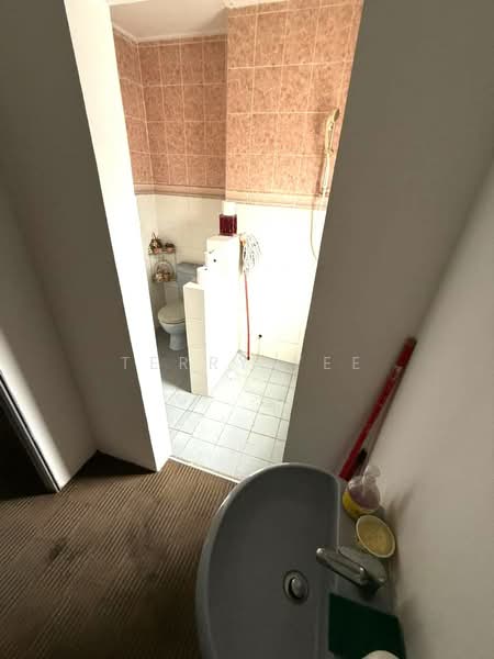 Office for Rent in Ampang (Kuala Lumpur) - Terry Yee - Bathroom - PropertyGuru.com.my