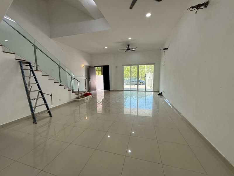 Rumah Berkembar untuk Dijual di Dolomite Templer (Rawang) - MY Loh - Living Room - PropertyGuru.com.my